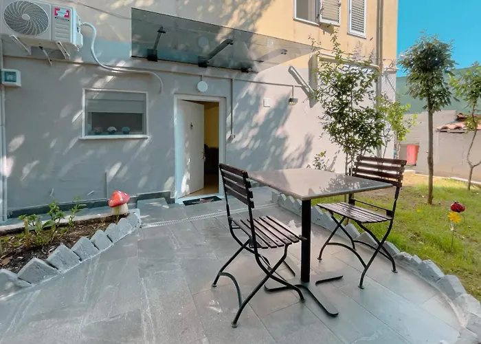 Cozy In Center 아파트 *